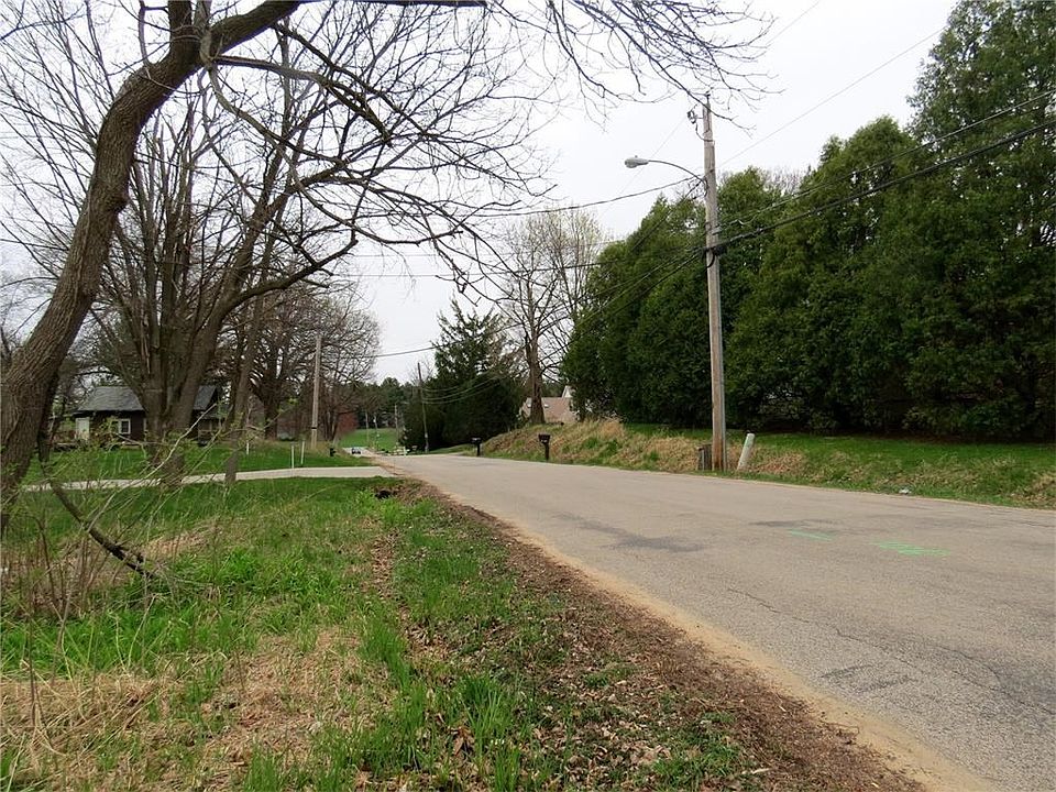 2nd image of 2054 20th St NW
