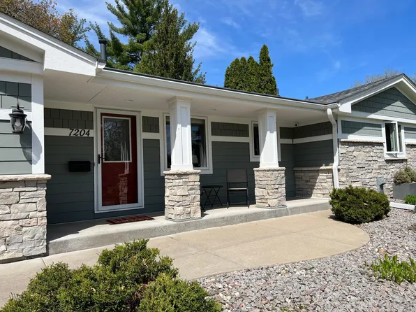 7204 W Shore Dr, Edina, MN 55435