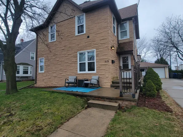 519 Vandenbroek St #1, Little Chute, WI 54140