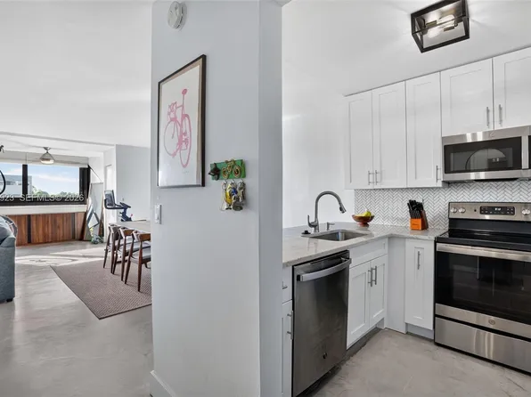 2950 SW 3rd Ave APT 6F, Miami, FL 33129