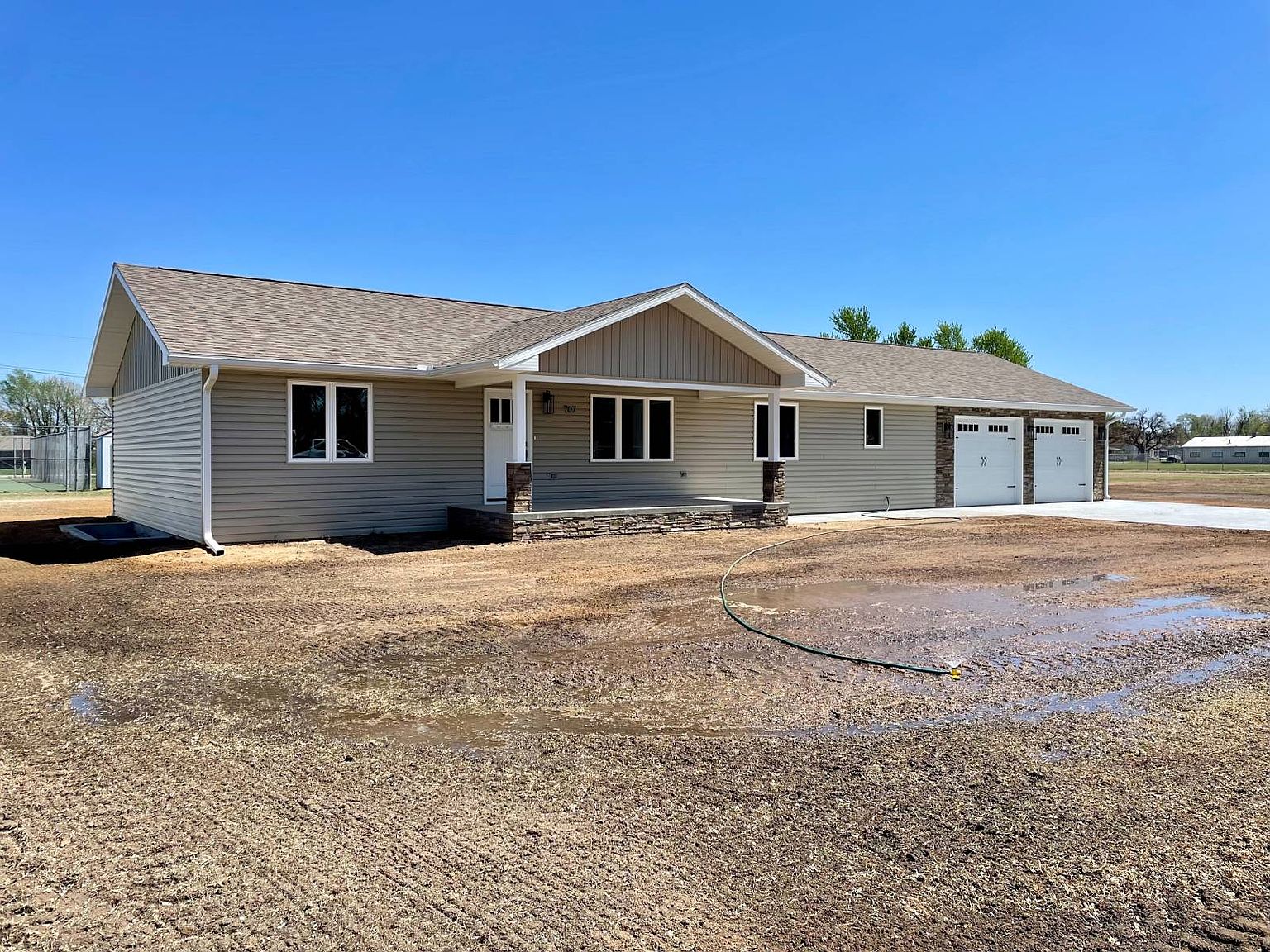 707 N Monroe St, Saint John, KS 67576 | MLS #11268627 | Zillow