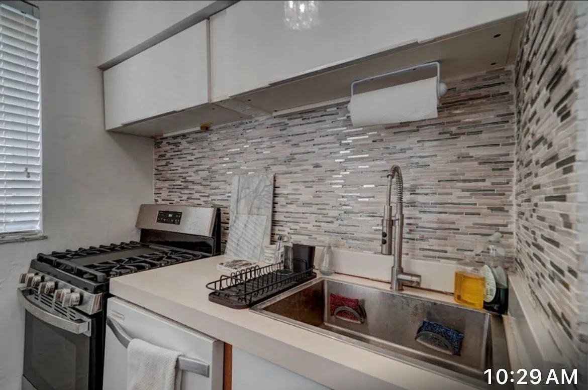 4710 Pine Tree Dr — Photo 4