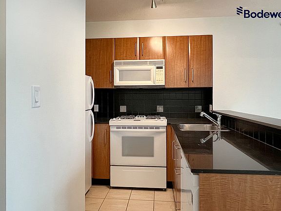 3rd image of 501 Pacific St #2406