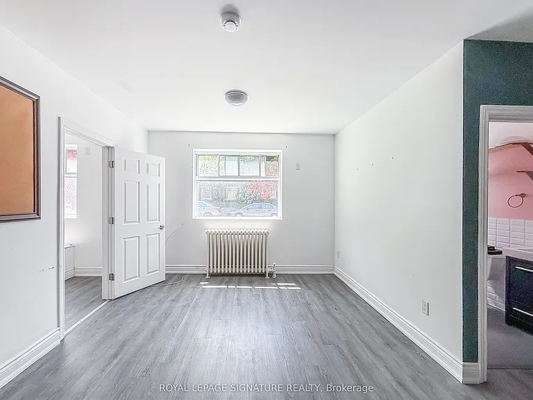 394 Dovercourt Rd #14 — Photo 8