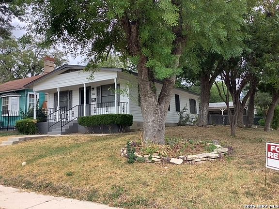 2nd image of 522 W Hollywood Ave
