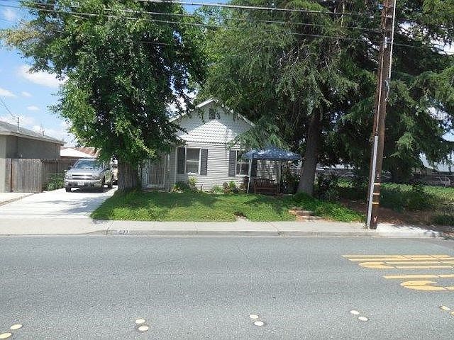 1st image of 427 E North St