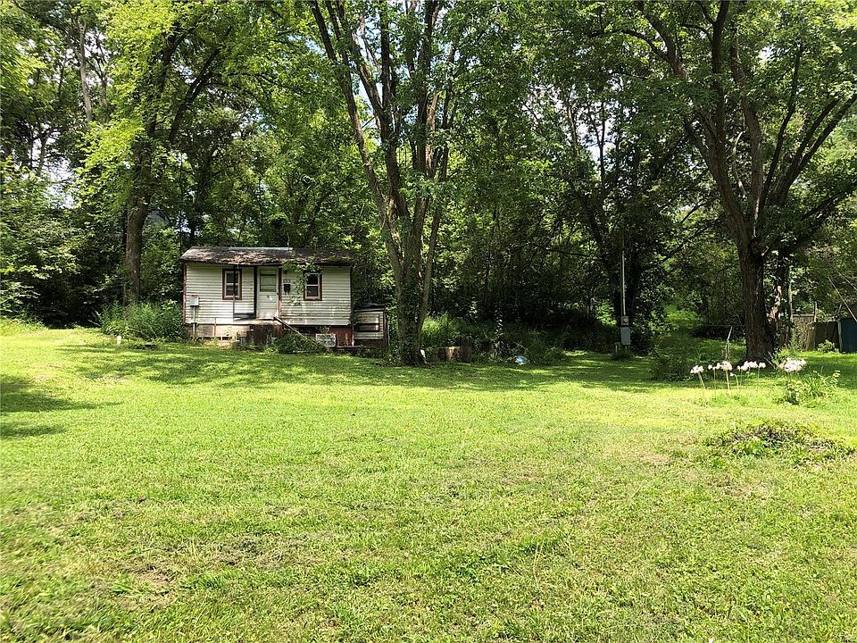 2nd image of 27481 Cemetery Rd