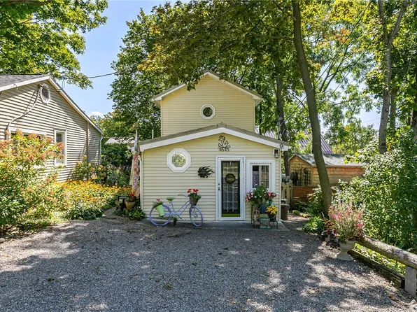 4645 Bluebird Rd, Canandaigua, NY 14424