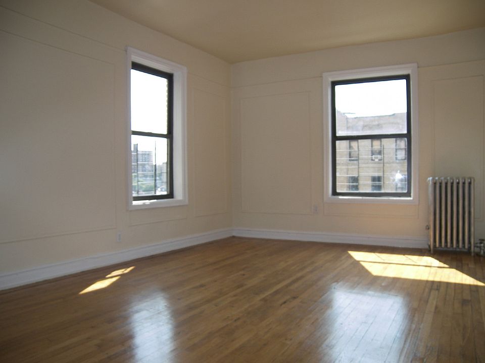 2nd image of 47 Featherbed Ln APT 5E