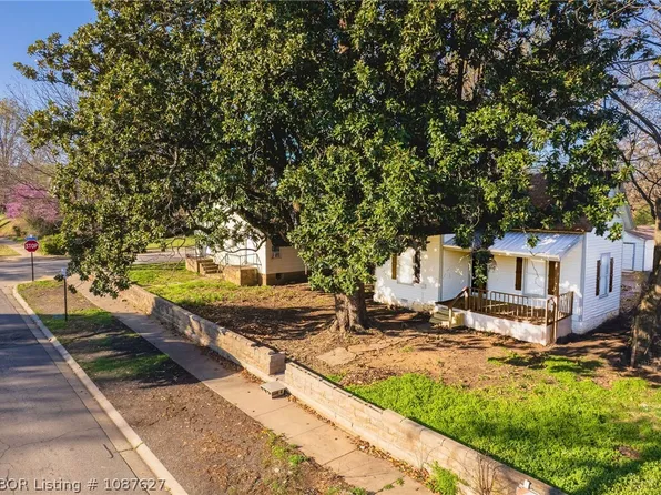 918 S 18th St, Fort Smith, AR 72901