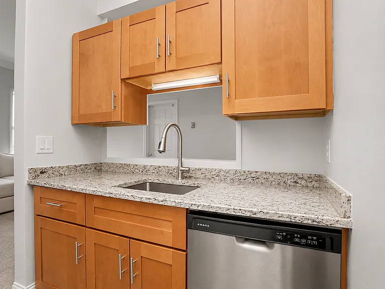 2 S New St #3 — Photo 7