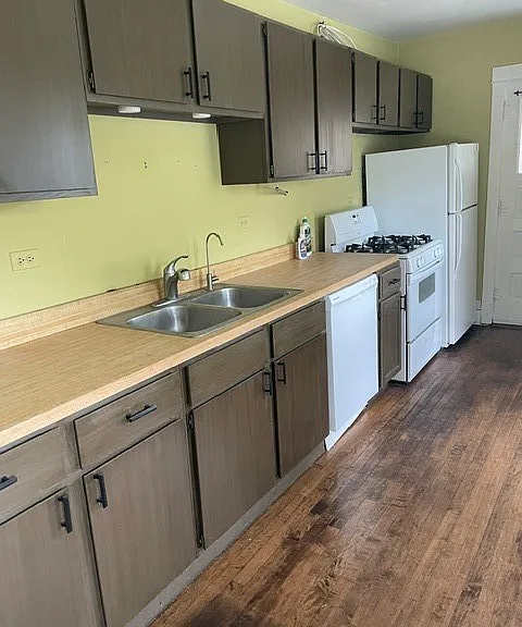 211 N Larch Ave — Photo 6