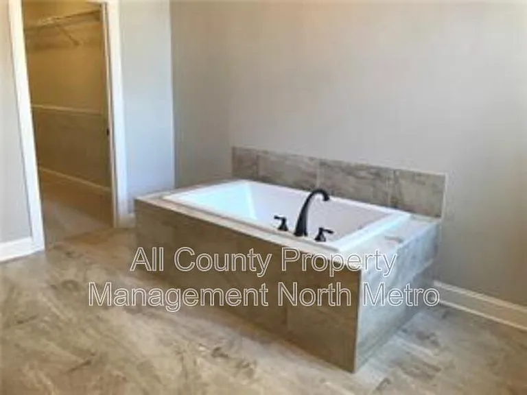 11929 Ashcroft Bnd — Photo 12