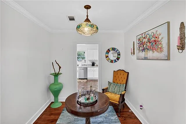 225 Magnolia St — Photo 11