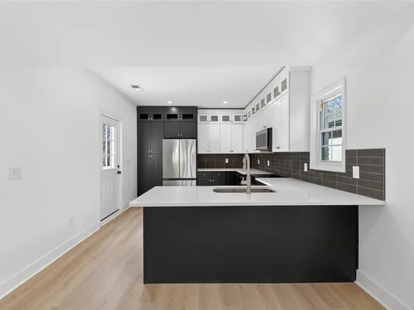 1046 Mayson Turner Rd NW, Atlanta, GA 30314
