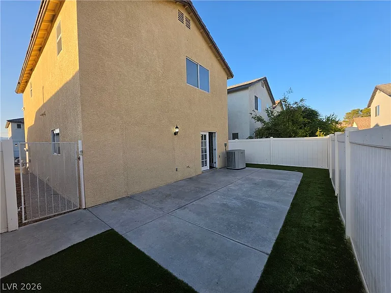 4355 Holden St — Photo 28