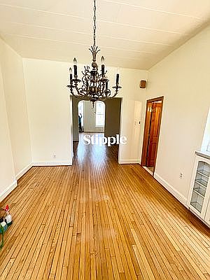 3rd image of 276 Carroll St #1