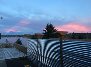 2010 2nd Ave W, Bremerton, WA 98312