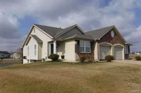 1st image of 531 Newcastle Dr