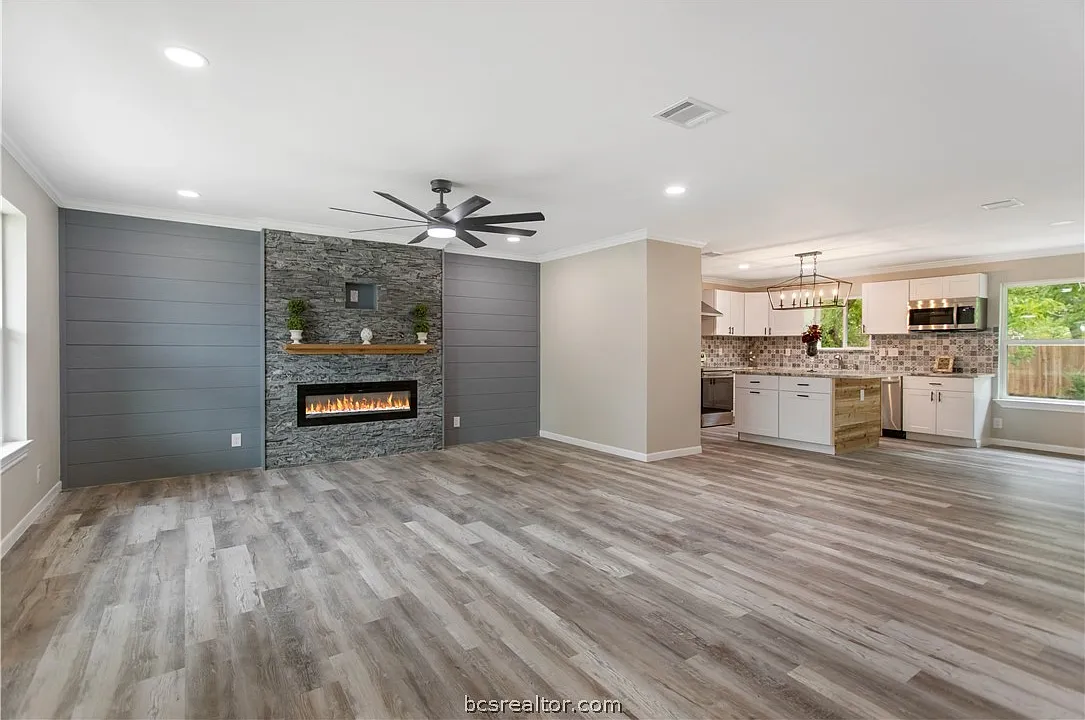 4 bed, 1750 sqft, $1,950 — Photo 3