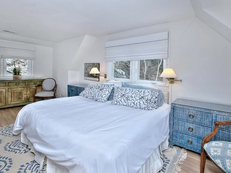 28 Narrow Rocks Rd — Photo 17