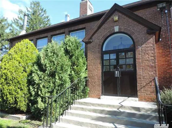 69B Bay Ave, Halesite, NY 11743