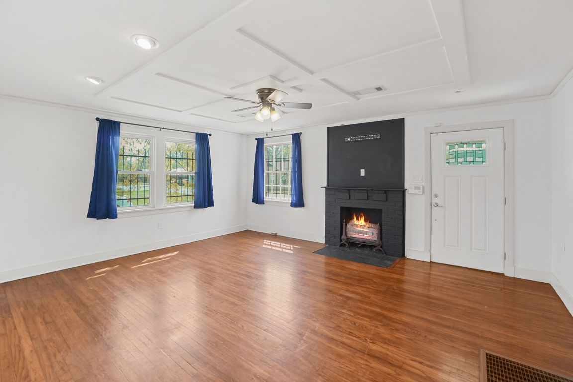 next background image