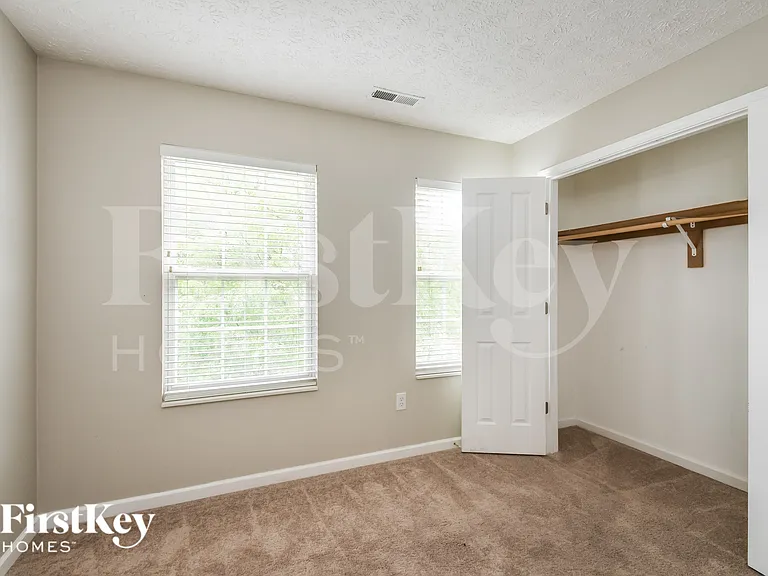 11263 Hearthstone Dr — Photo 10