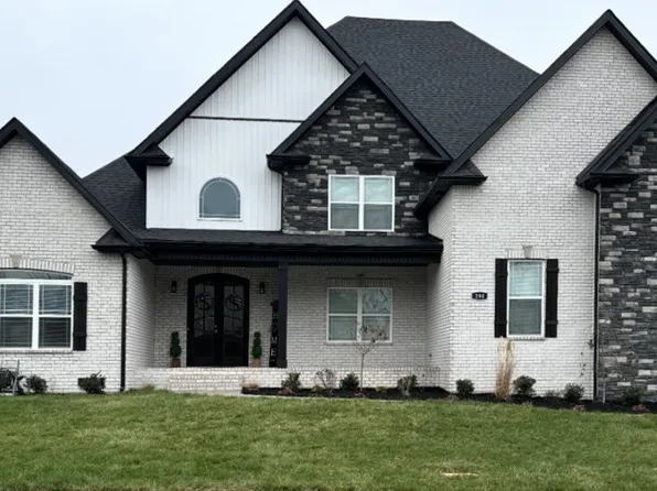 290 Harrowgate Dr, Clarksville, TN 37043