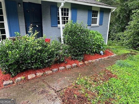 4th image of 3530 Fairlane Dr NW