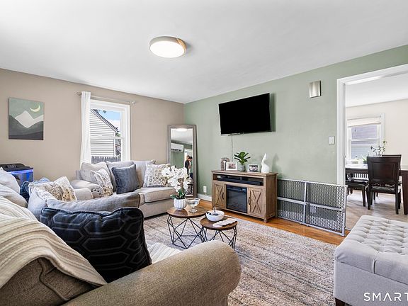 2nd image of 620 Granfield Avenue