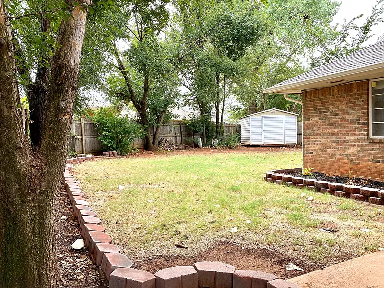 1020 Pruett Dr — Photo 15