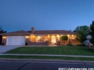 462 E Pages Ln, Centerville, UT 84014