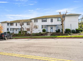 4086 Hillcrest Dr #4090-D, Los Angeles, CA 90008