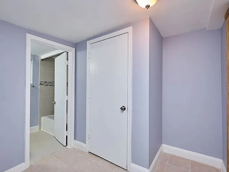 144 Webster St NE — Photo 9