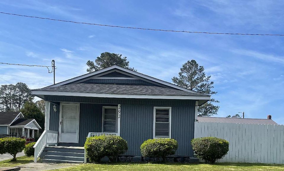 1st image of 292 Beaufort Rd