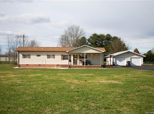 204 Longview Rd, Statesville, NC 28625