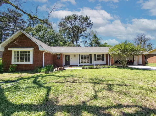 222 Sunset Dr, Petal, MS 39465