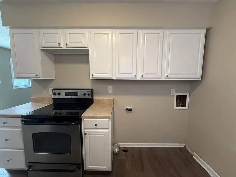 3706 Hoyt Ave — Photo 8