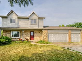 9062 Laramie St, Grand Blanc, MI 48439