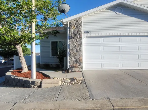 2063 Bluegrass Cir, West Wendover, NV 89883