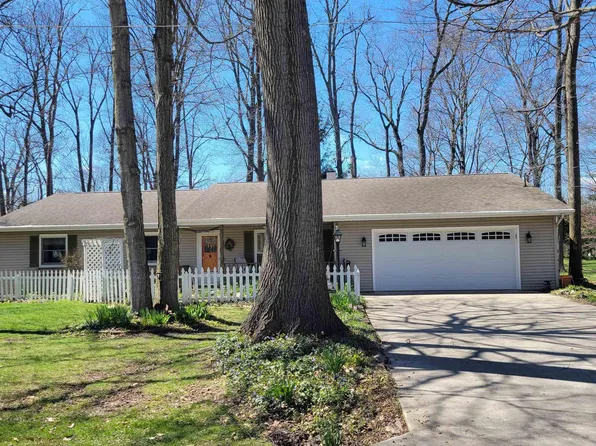 2675 S Woodland Trl, Warsaw, IN 46580