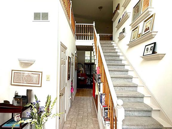 3rd image of 1601 Cobble Ct