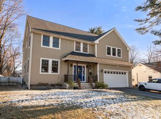 9 Orourke Path, Newton, MA 02459