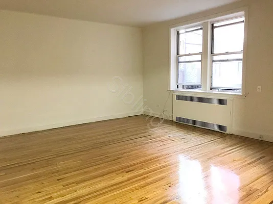 Rented by Sibling Management | media 11