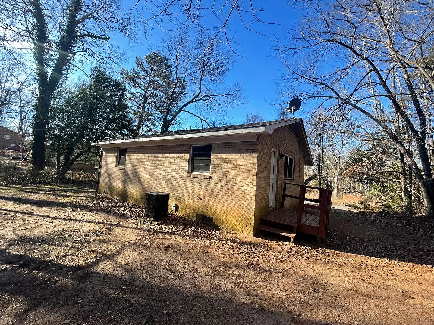 3/ 1 in Kingstown, NC Close to Shelby, NC — Photo 3