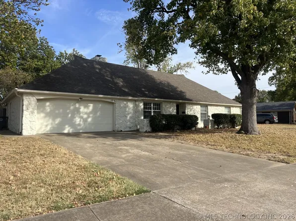 1751 E 59th Pl, Tulsa, OK 74105