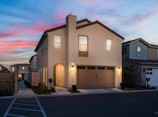 2023 N Inverness Ln, Clovis, CA 93619