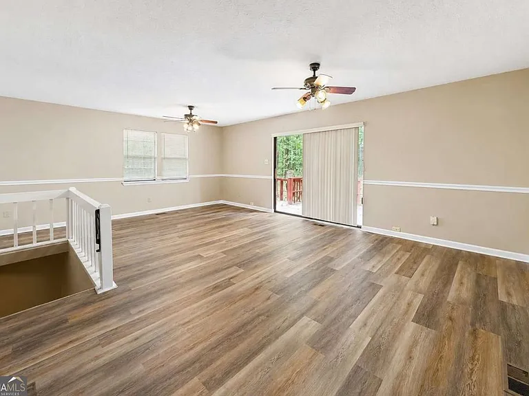 220 Winding Stream Trl — Photo 2