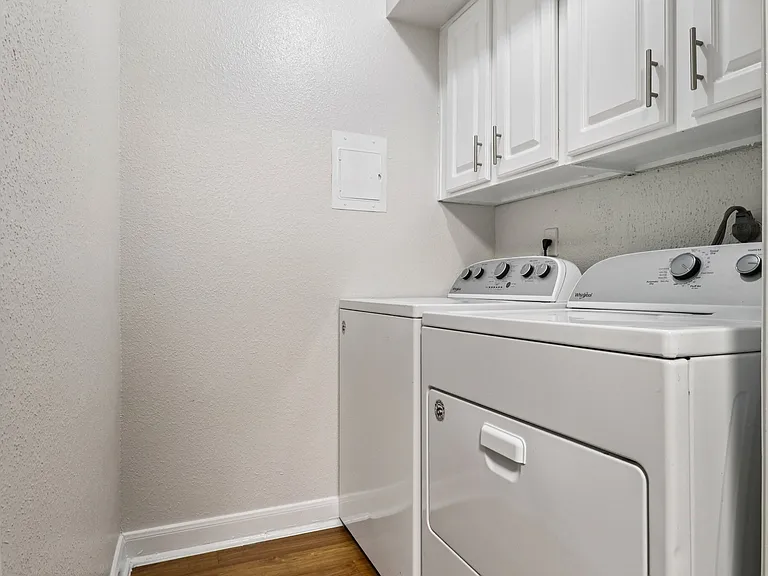 28-web-or-mls-B2DQ-S1608-010 28-web-or-mls-B2DQ-S1608-010